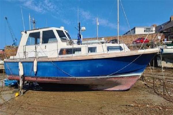 Guernsey Boatbuilding & Engineering Co. Ltd Castlemaine 35